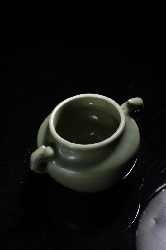 清 青釉双耳小水盂 - 图3