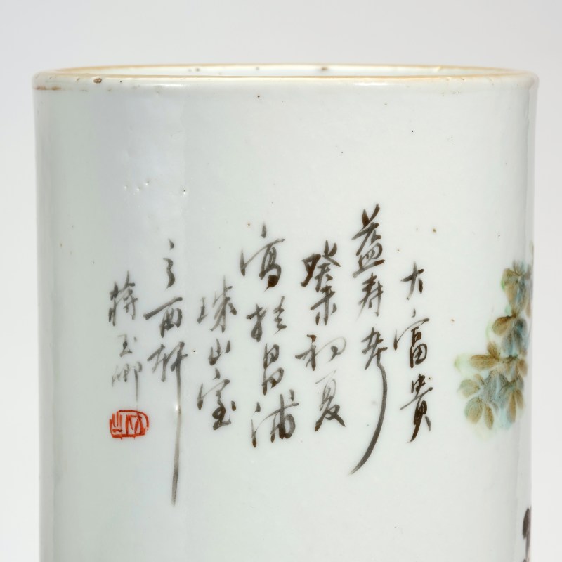 晚清 蒋玉卿浅绛人物帽筒一对 - 图4