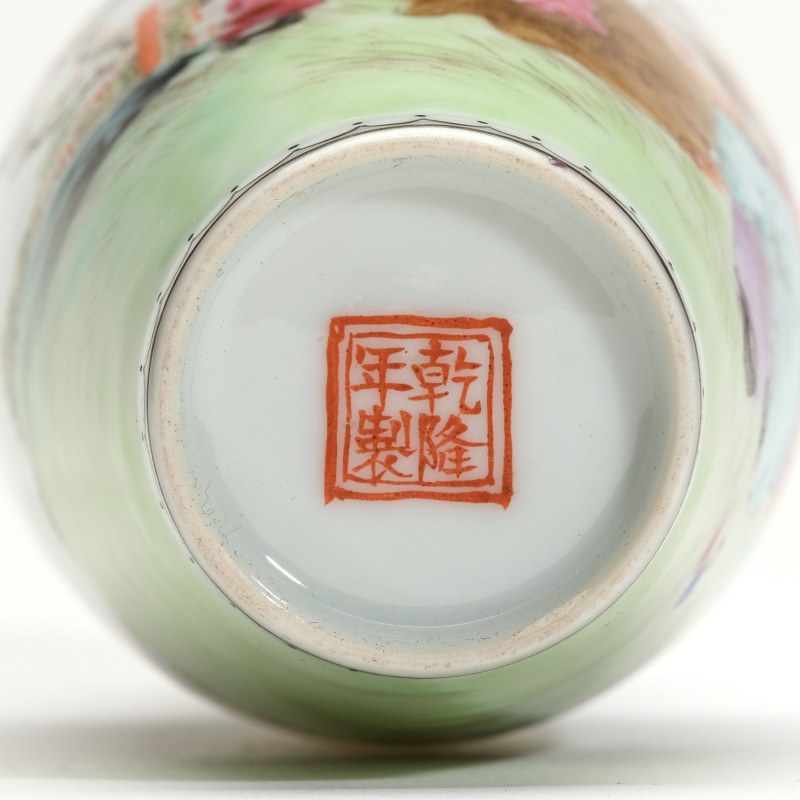 民国 粉彩榴开百子图瓶一对（带老盒） - 图7