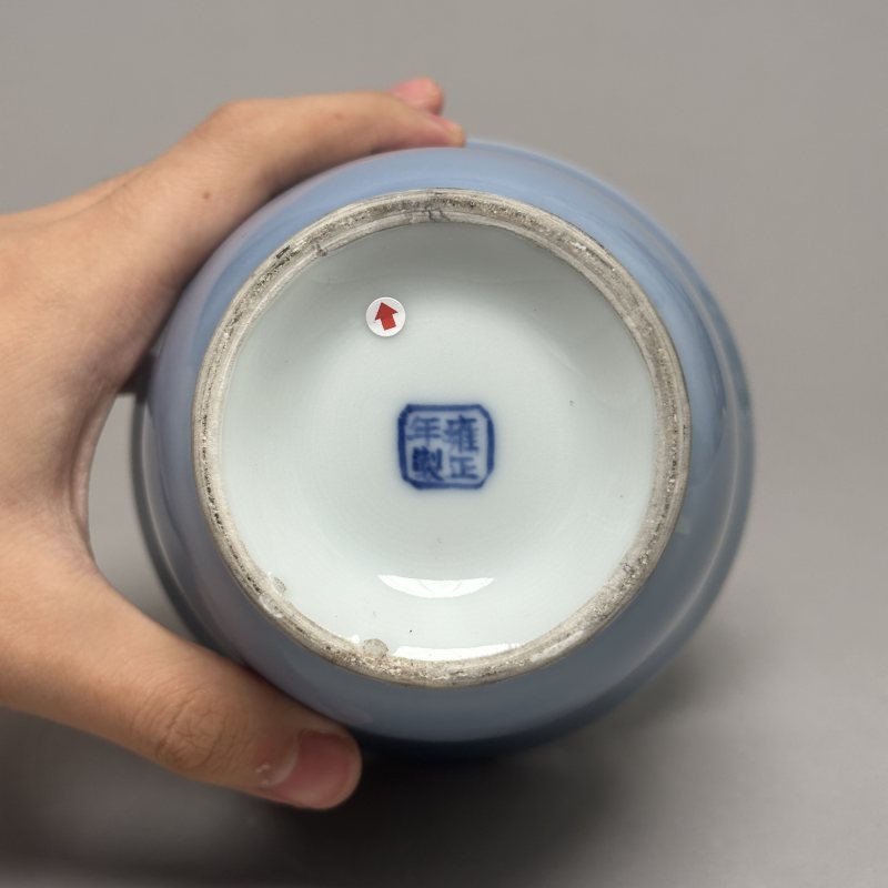 清晚期 粉青釉螭龙瓶 - 图4