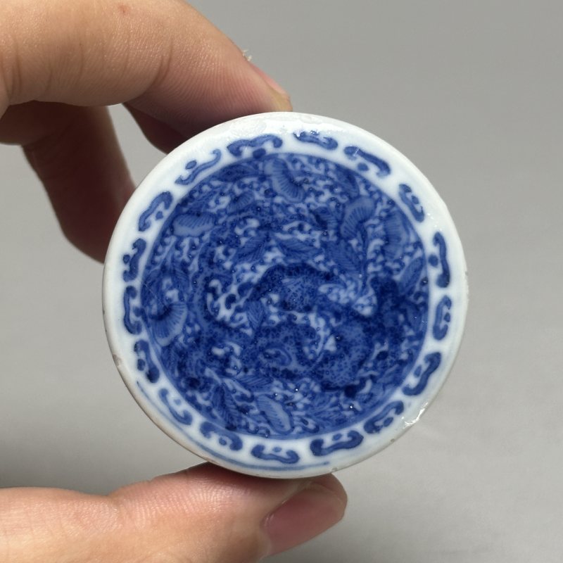 清中期 青花花卉纹盖盒 - 图3