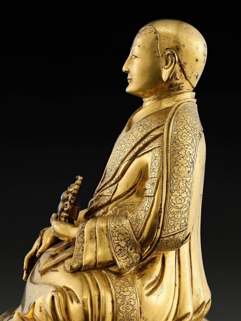 鎏金銅合金四世達賴喇嘛雲丹嘉措坐像  西藏 扎什倫布寺 十七世紀 - 图5