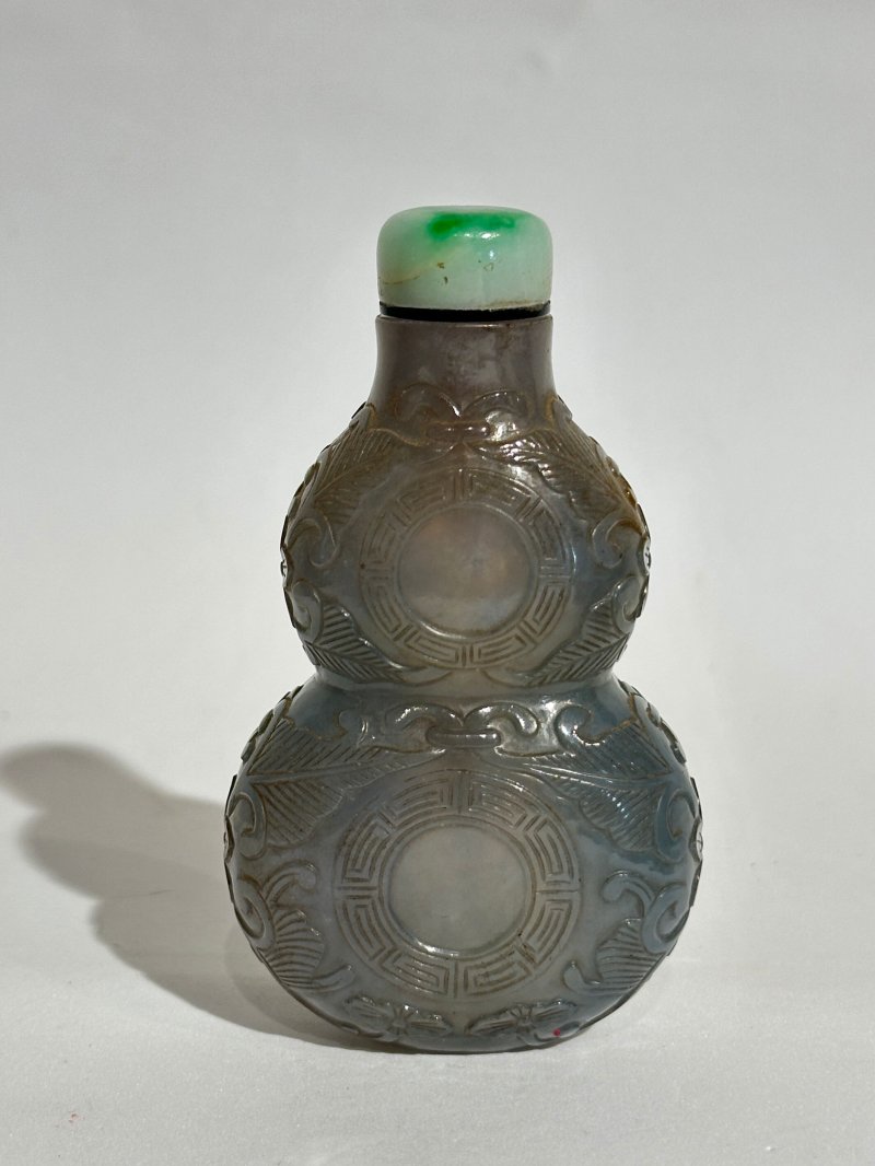 1760-1860 煙晶扁匏形鼻煙壺、翡翠蓋 | A SMOKY QUARTZ 'DOUBLE GOURD' SNUFF BOTTLE - 图10