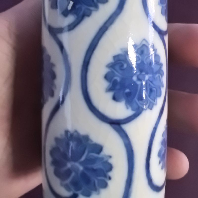 清康熙 浆胎青花缠枝花卉纹鼻烟壶 - 图9