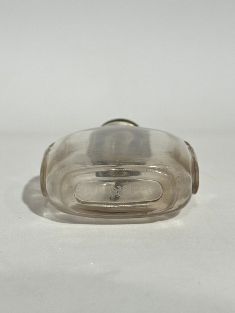 清十八/十九世紀 水晶鋪首銜環鼻煙壺 | A ROCK CRYSTAL SNUFF BOTTLE - 图5