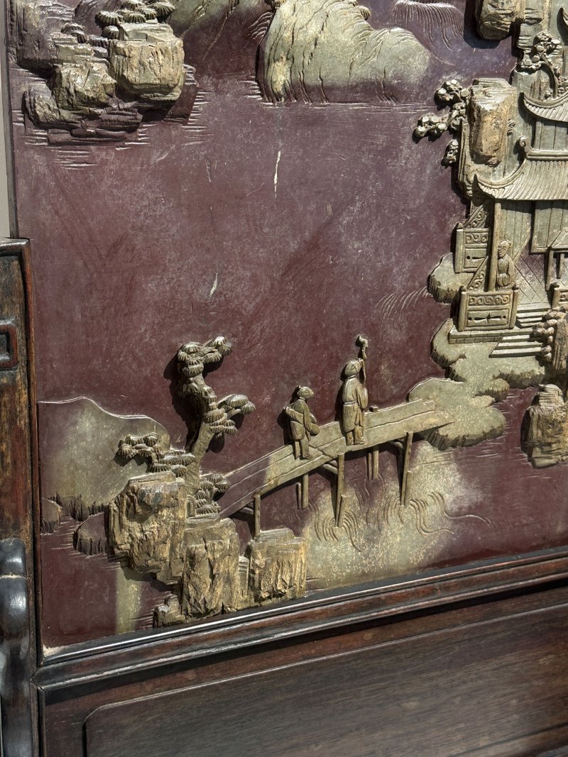 清十九世紀 端石⌈亭閣山水⌋插屏 | A DUAN STONE 'LANDSCAPE WITH PAVILION' TABLE SCREEN - 图2