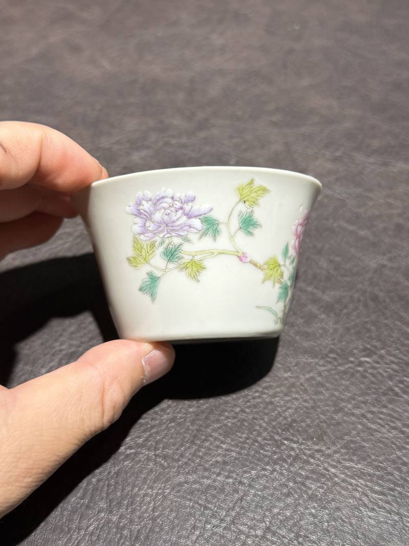 民国 仿雍正粉彩花卉马蹄杯 - 图3