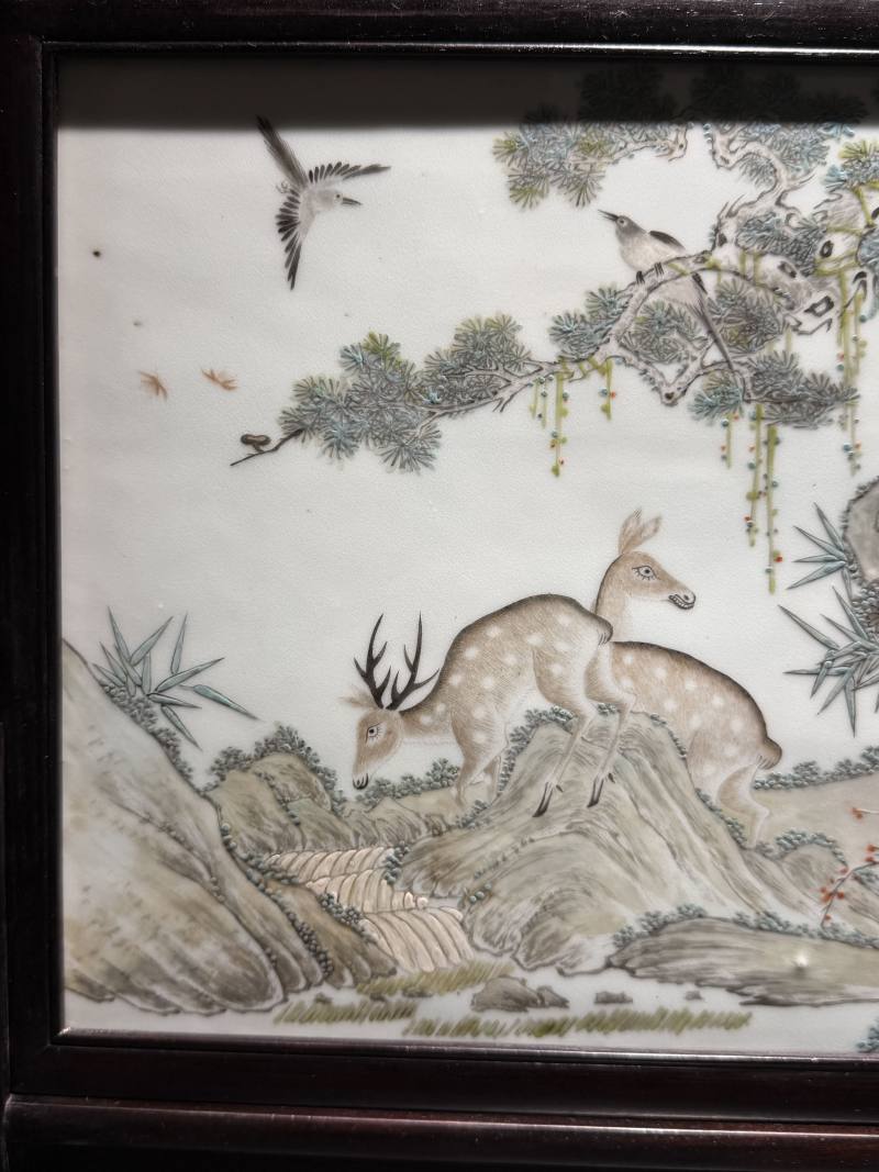 清 浅绛彩鹿猴图瓷板 - 图3