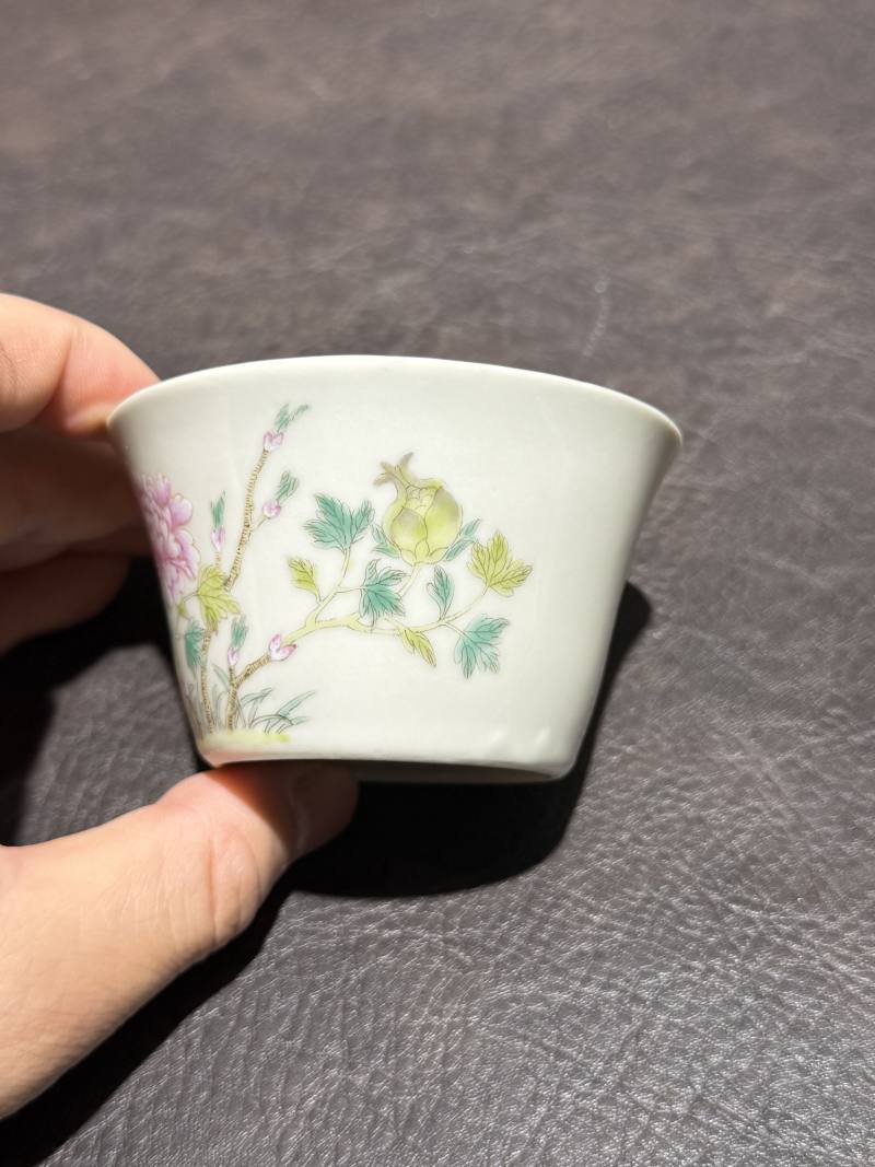 民国 仿雍正粉彩花卉马蹄杯 - 图4