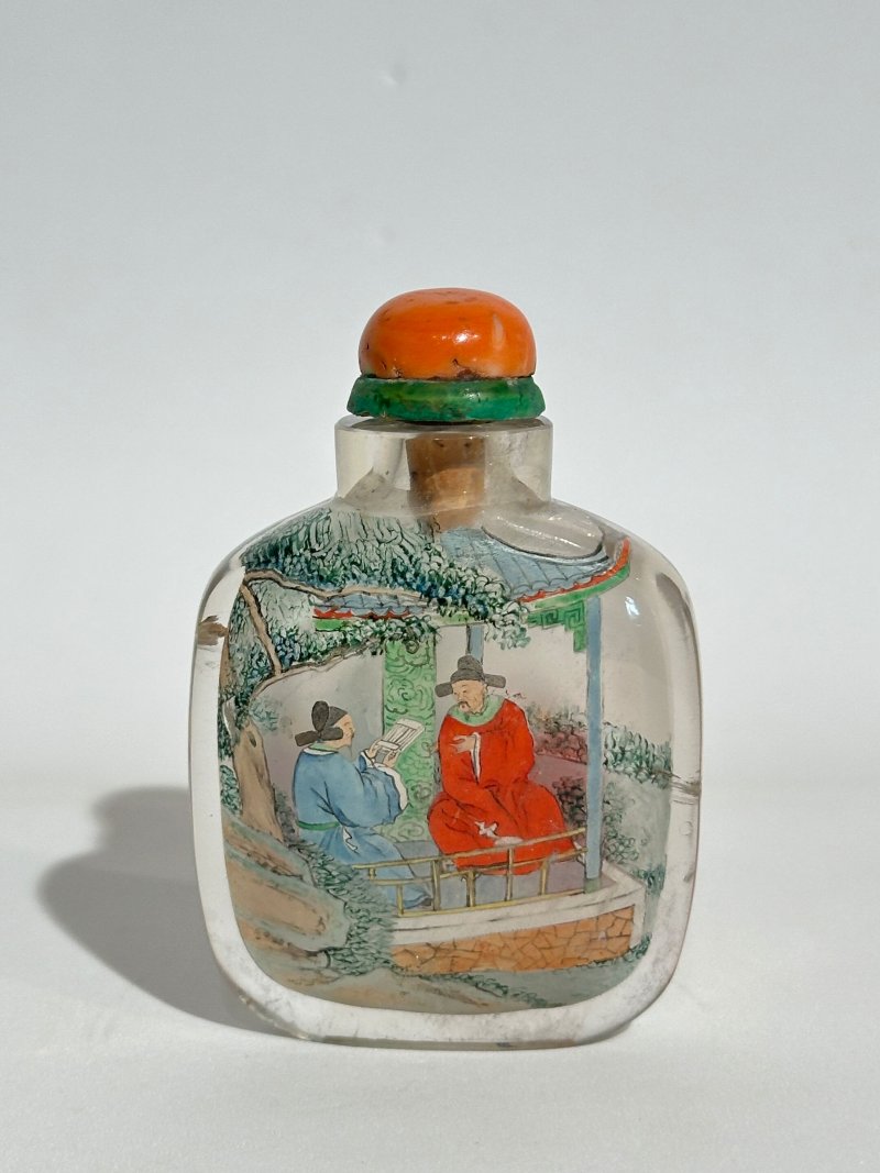 葉仲三作 水晶内畫人物紋鼻煙壺、珊瑚蓋 一九零八年 | AN INSIDE PAINTED ROCK CRYSTAL 'FIGURES' SNUFF BOTTLE - 图8