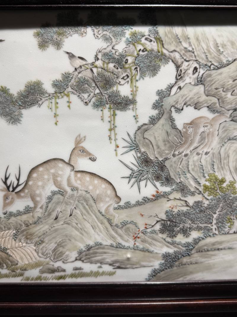 清 浅绛彩鹿猴图瓷板 - 图5