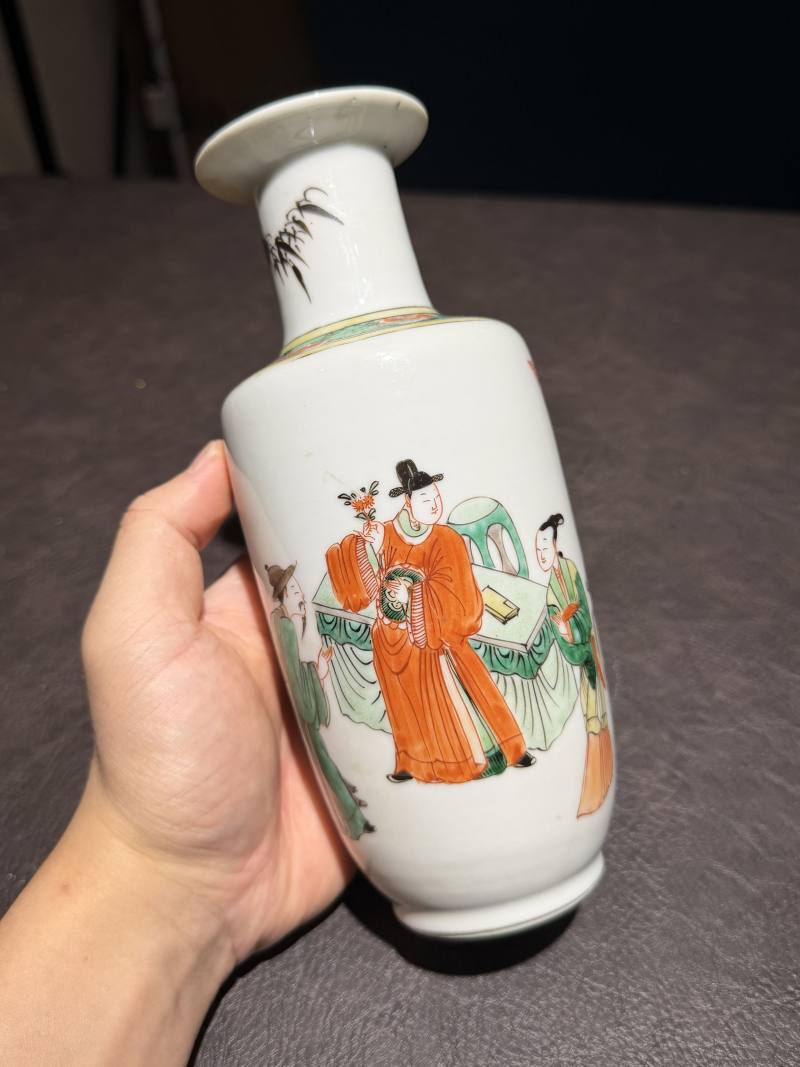 清康熙 五彩人物棒槌瓶 - 图2