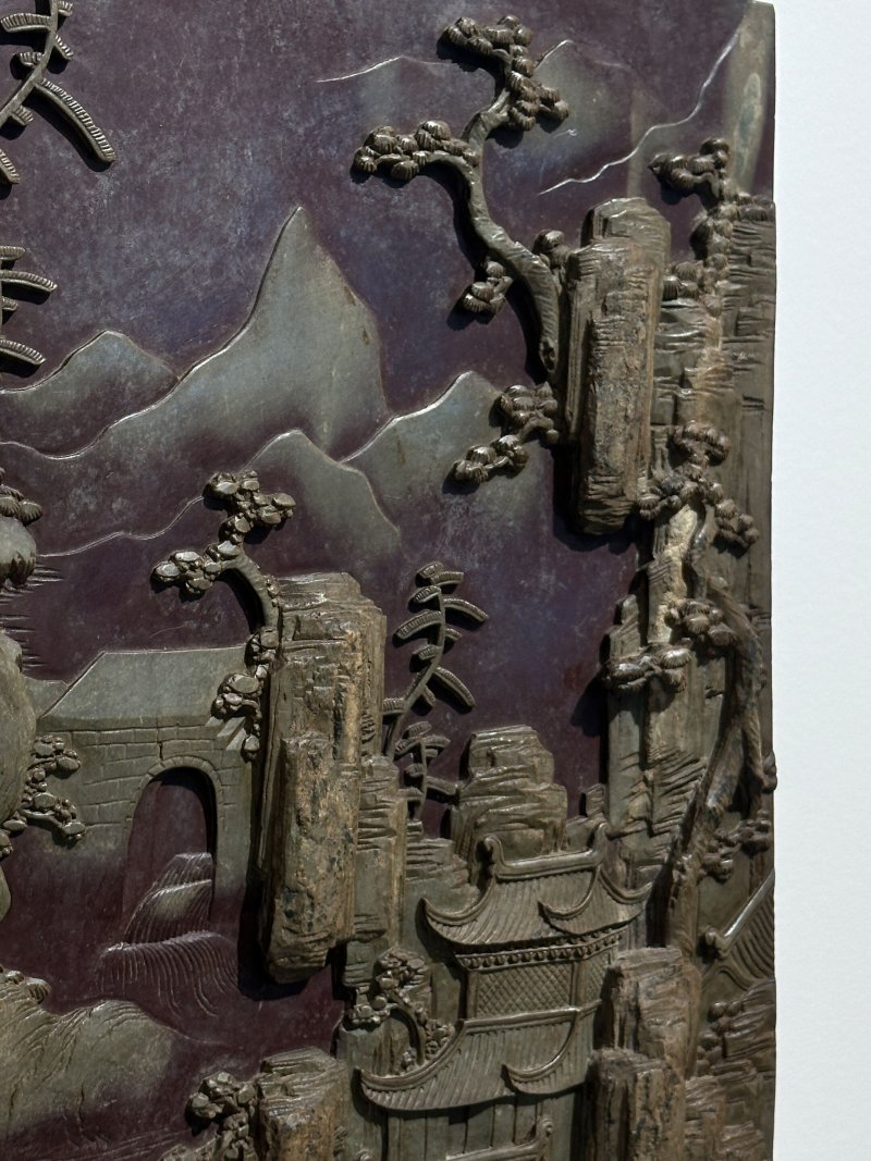 清十九世紀 端石⌈亭閣山水⌋插屏 | A DUAN STONE 'LANDSCAPE WITH PAVILION' TABLE SCREEN - 图4