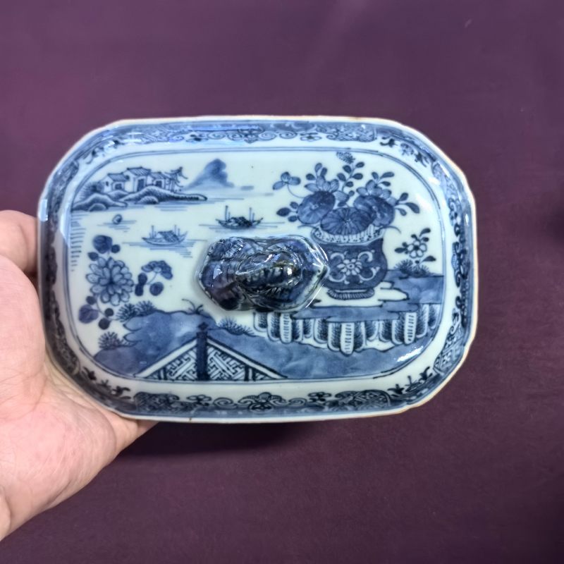 清乾隆 青花山水人物盖锅 - 图13