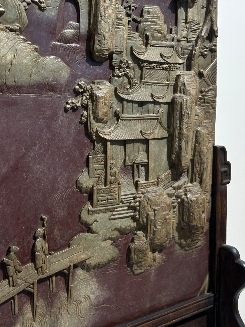 清十九世紀 端石⌈亭閣山水⌋插屏 | A DUAN STONE 'LANDSCAPE WITH PAVILION' TABLE SCREEN - 图5