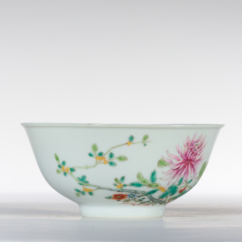 清晚期 粉彩花卉纹碗 - 图2
