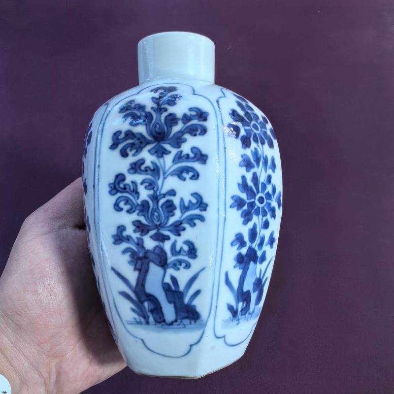 清康熙 青花花卉纹瓶 - 图7