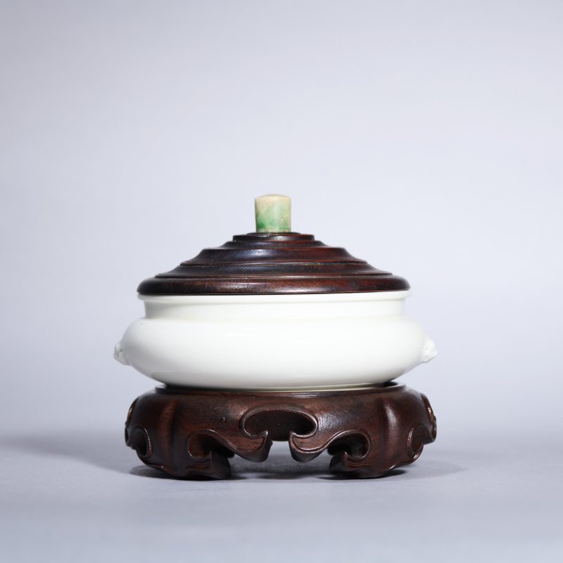 清 德化窑双耳香炉 - 图1