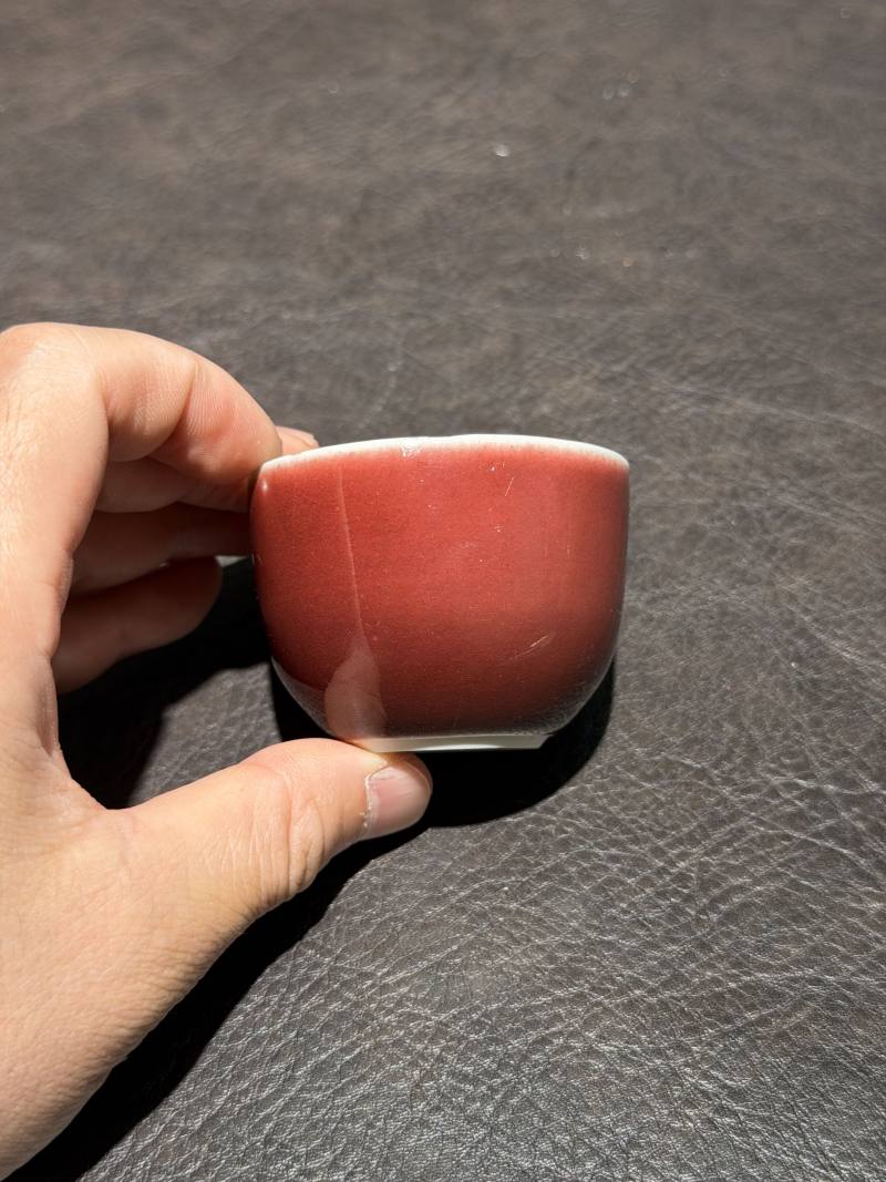 清乾隆 霁红釉卧足杯 - 图2