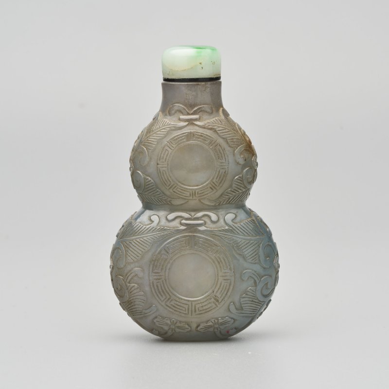 1760-1860 煙晶扁匏形鼻煙壺、翡翠蓋 | A SMOKY QUARTZ 'DOUBLE GOURD' SNUFF BOTTLE - 图1