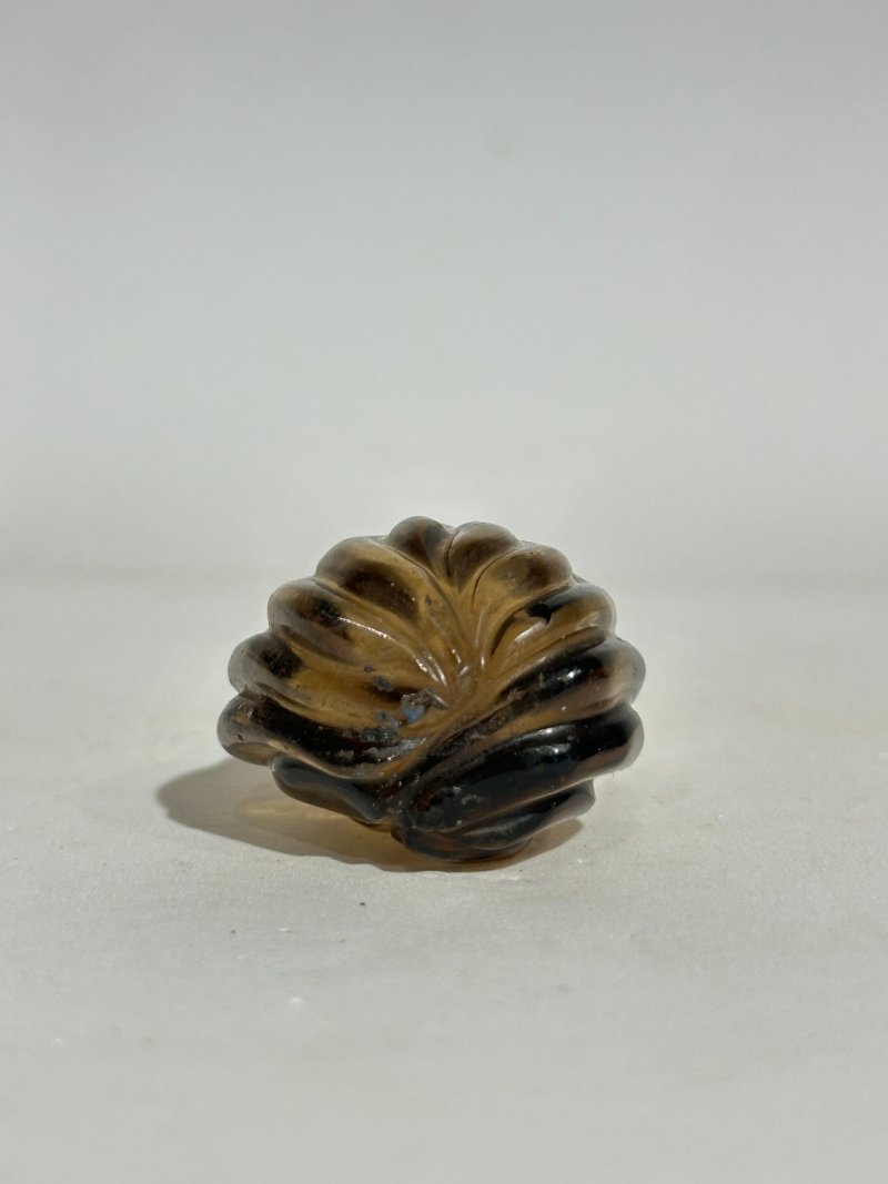 十九/二十世紀 煙晶佛手瓜形鼻煙壺 | A SMOKY QUARTZ 'FINGER CITRON' SNUFF BOTTLE - 图5