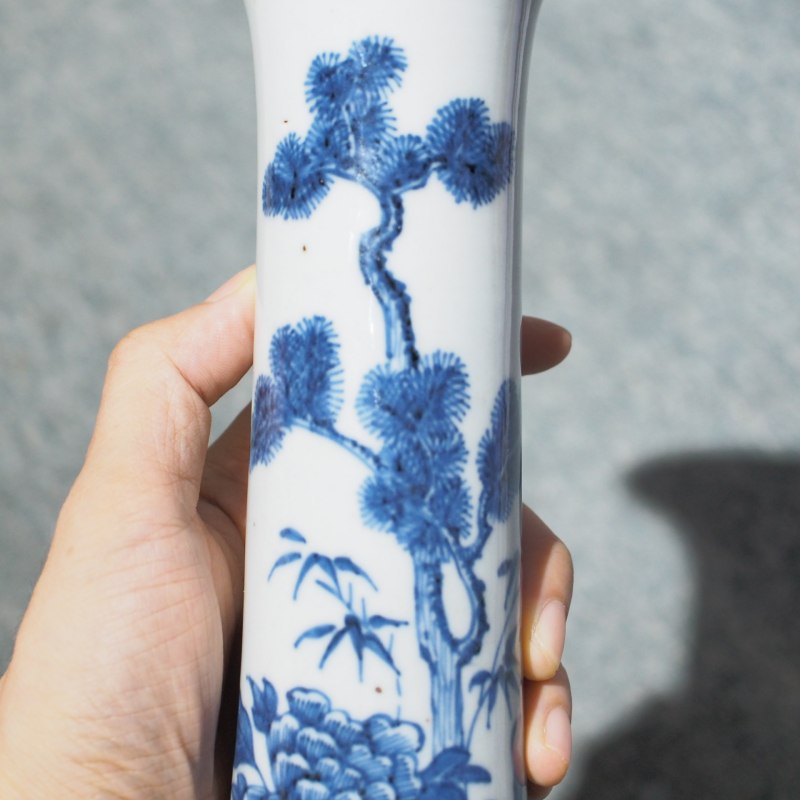 清乾隆 青花花卉纹花觚 - 图12