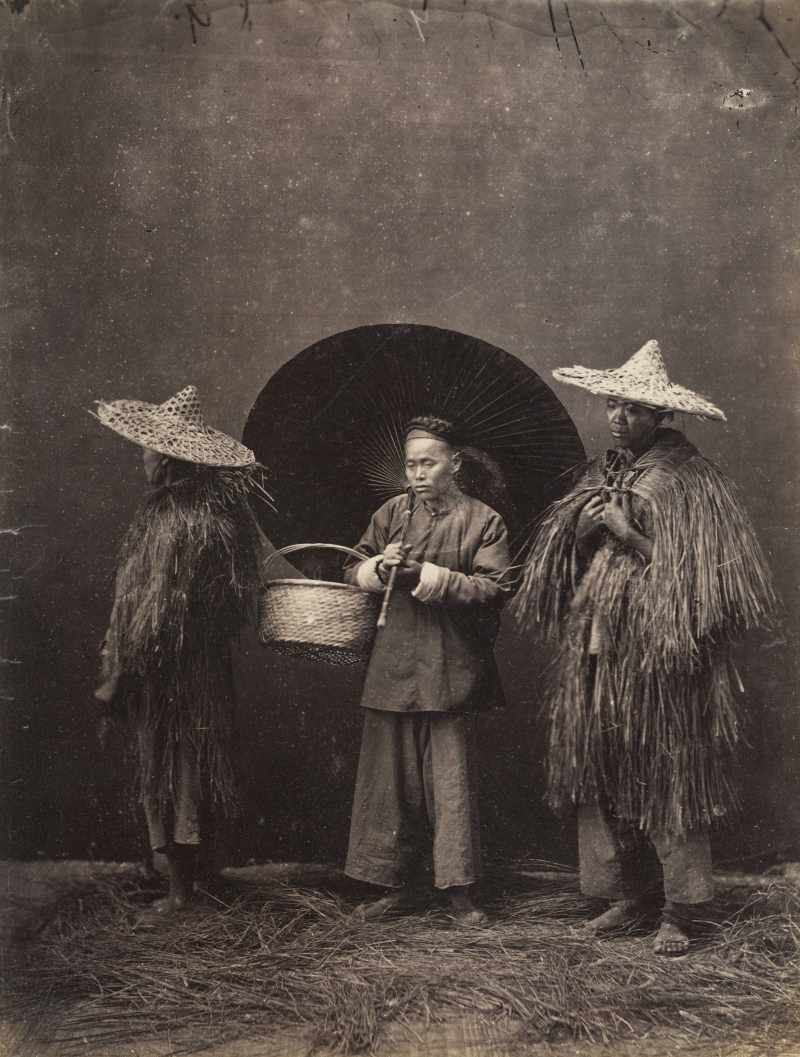 1870年代 威廉·桑德斯 雨中的苦力 - 图1