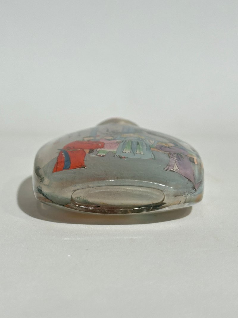 葉仲三作 水晶内畫人物紋鼻煙壺、珊瑚蓋 一九零八年 | AN INSIDE PAINTED ROCK CRYSTAL 'FIGURES' SNUFF BOTTLE - 图5