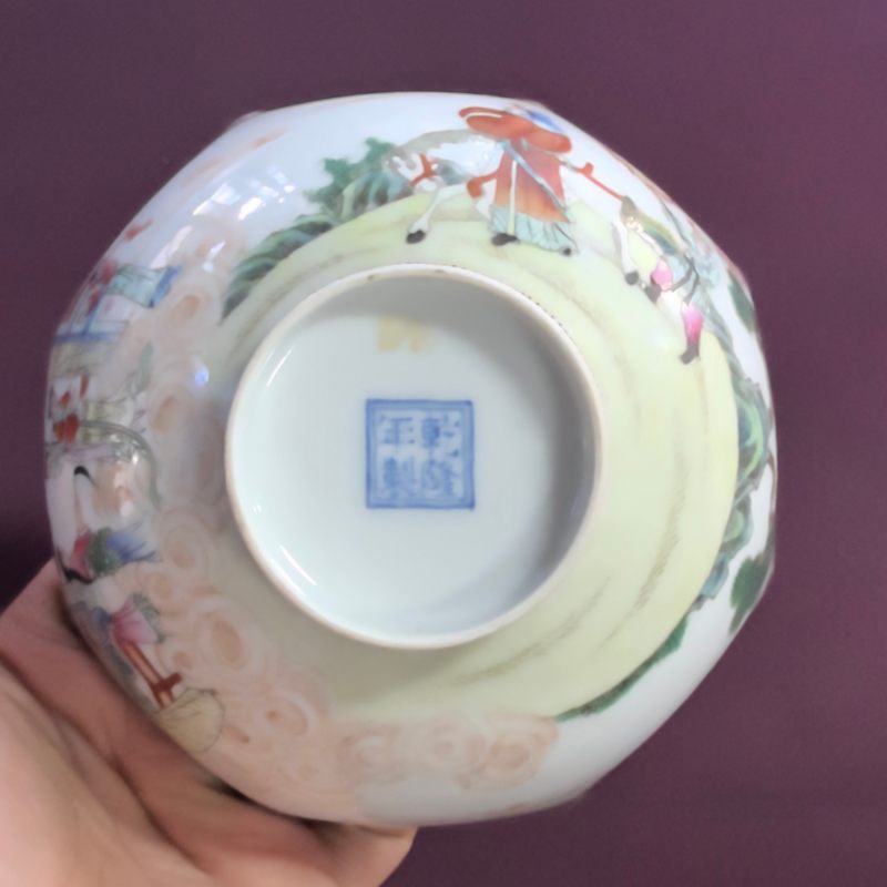 民国 仿珐琅彩人物故事图花口碗 - 图12