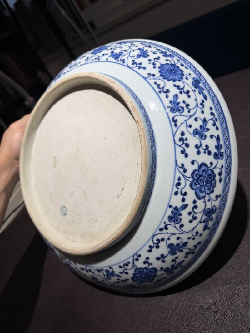 清雍正 青花缠枝莲大盘 - 图9