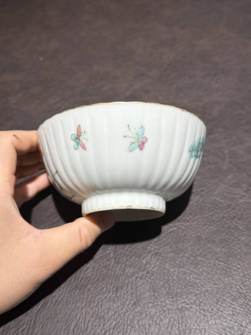 清同治 粉彩折枝花卉纹菊瓣碗 - 图5