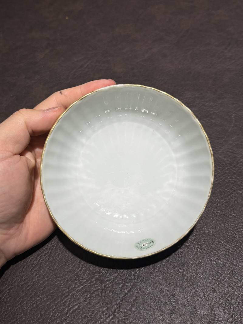 清同治 粉彩折枝花卉纹菊瓣碗 - 图6