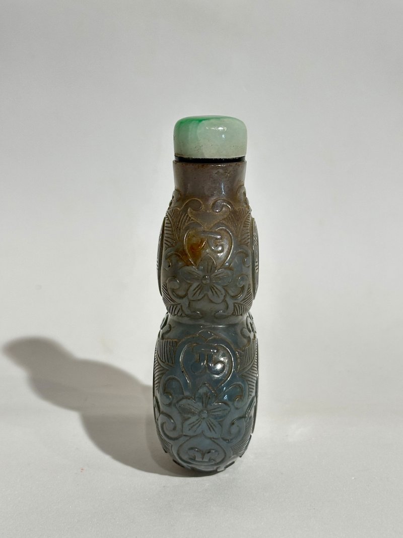 1760-1860 煙晶扁匏形鼻煙壺、翡翠蓋 | A SMOKY QUARTZ 'DOUBLE GOURD' SNUFF BOTTLE - 图8