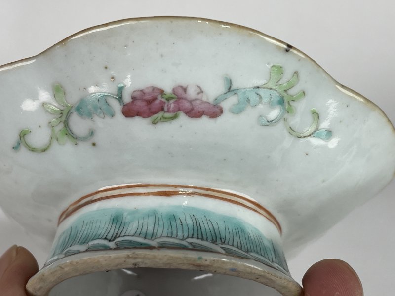 清晚期 粉彩花鸟纹供盘 - 图5