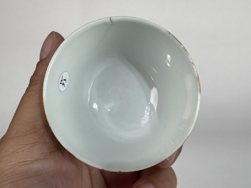 民国 新粉彩山水纹杯 - 图5