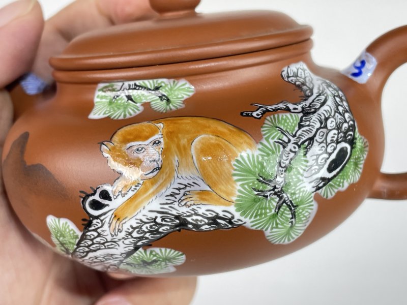 名家款紫砂壶一把 - 图4