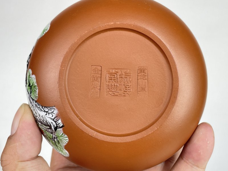 名家款紫砂壶一把 - 图5