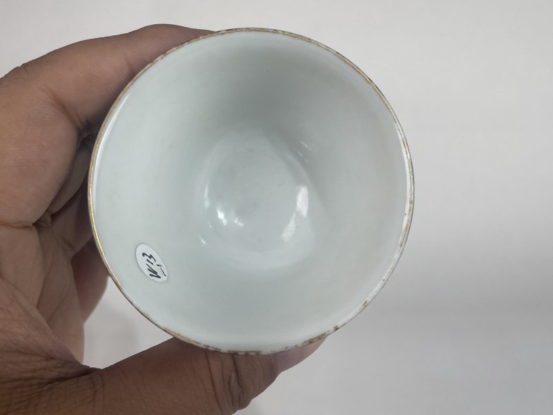 解放后 蓝底粉彩花卉纹杯一对 - 图5