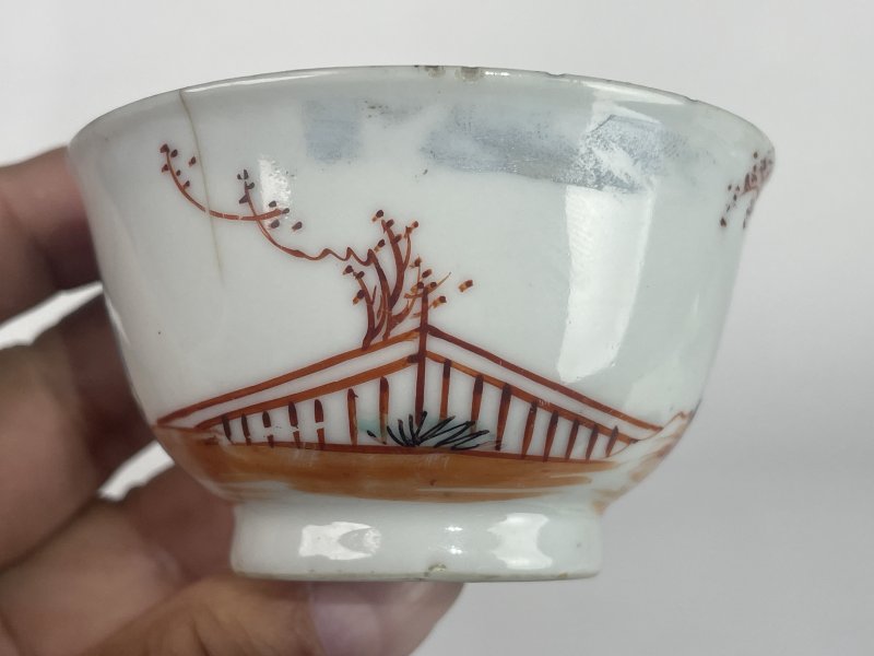 清乾隆 粉彩人物纹杯 - 图3