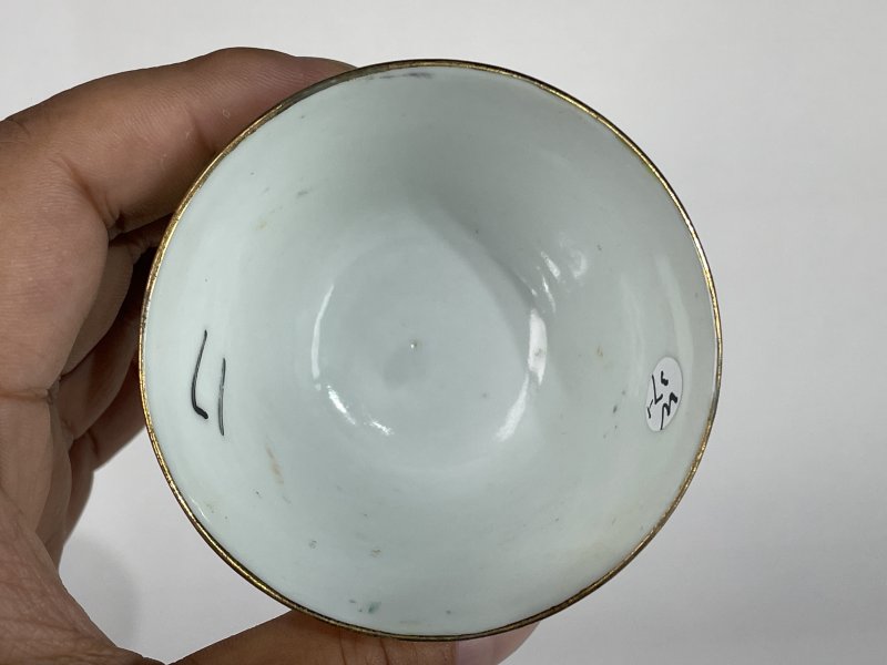 民国 粉彩开光花卉纹杯一对 - 图5