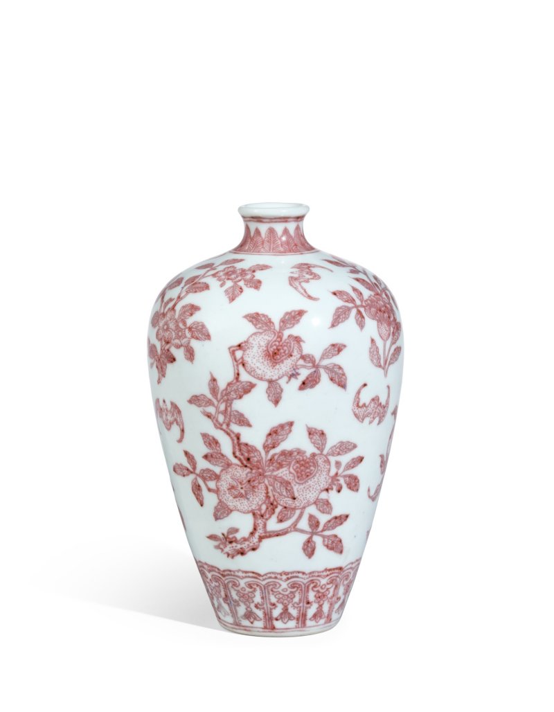 A fine copper-red decorated 'sanduo' vase, meiping, Qing dynasty, 18th century | 清十八世紀　釉裡紅三多紋梅瓶