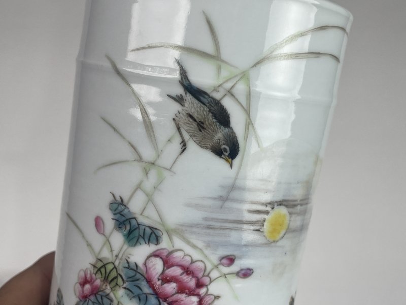 解放后 浅降彩花鸟诗文笔筒 - 图3