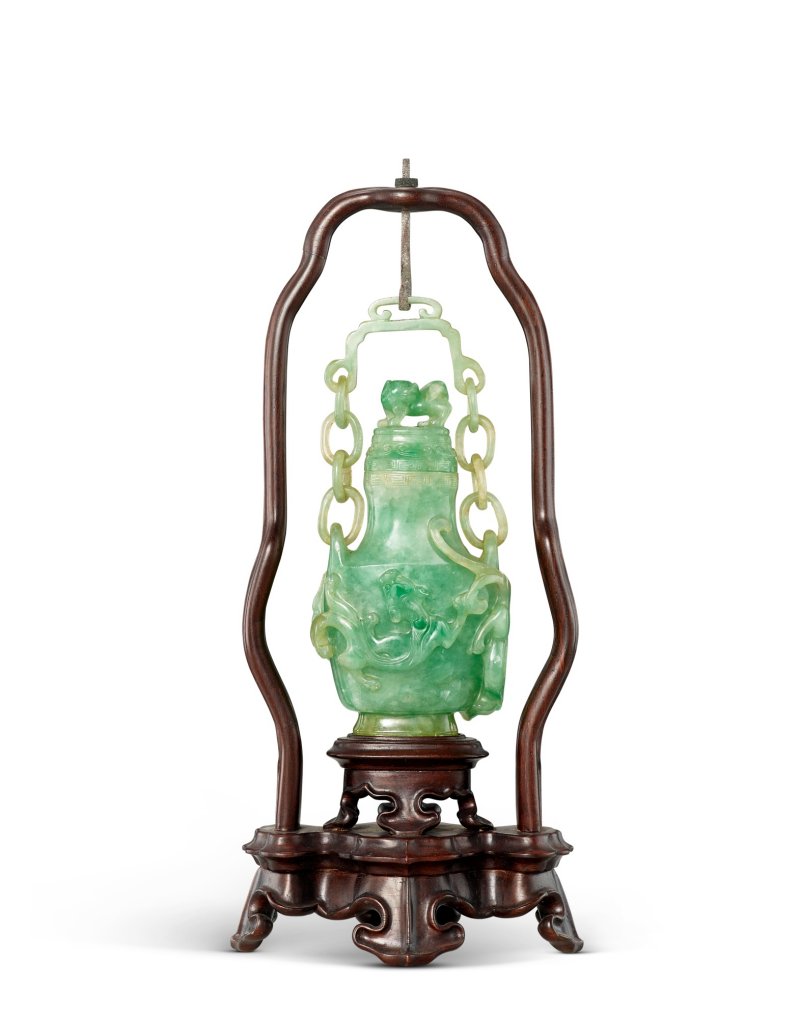 A small jadeite 'chilong' hanging vase and cover, 19th – 20th century | 十九至二十世紀　翡翠螭龍紋蓋瓶