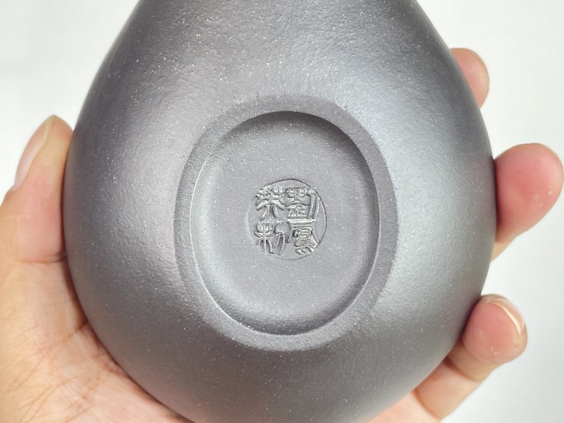 名家款紫砂壶，两杯一套 - 图6