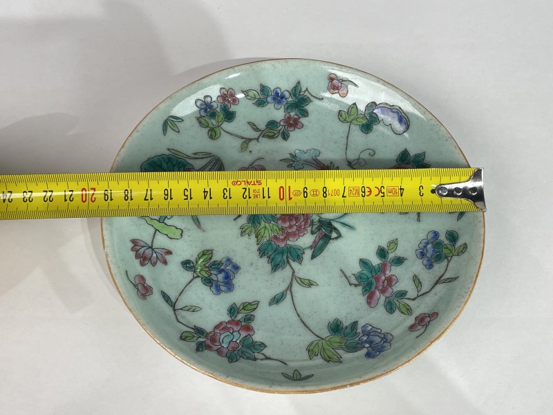 清中期 豆青釉粉彩花卉纹盘 - 图9