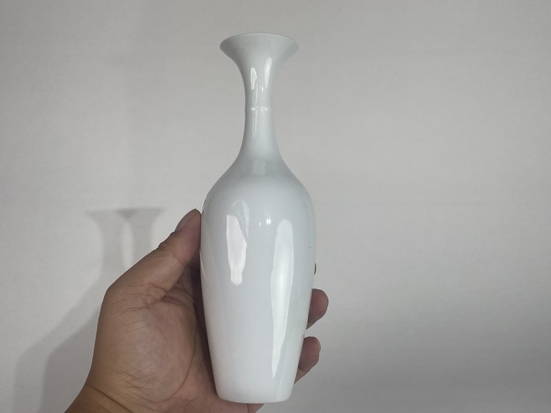 解放后 粉彩花卉纹观音瓶 - 图5