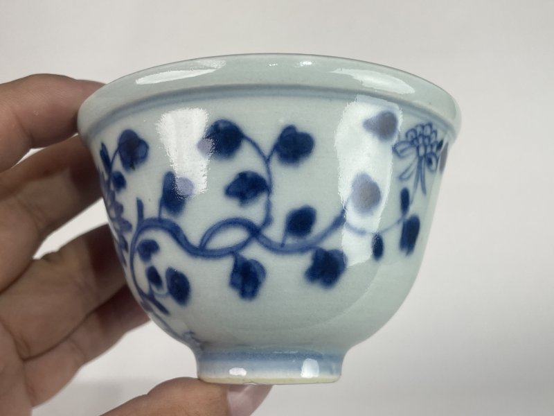 清中期 青花花卉纹杯 - 图2