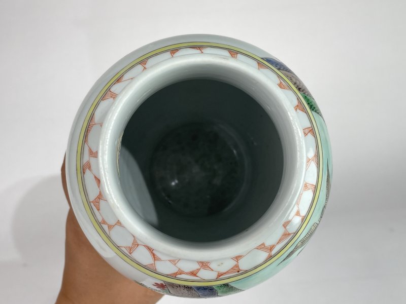 解放后 五彩人物纹梅瓶 - 图7