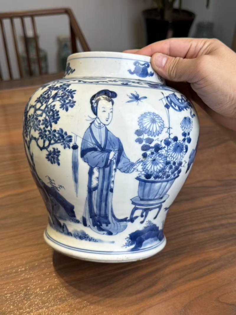 清康熙 青花四美图罐 - 图3