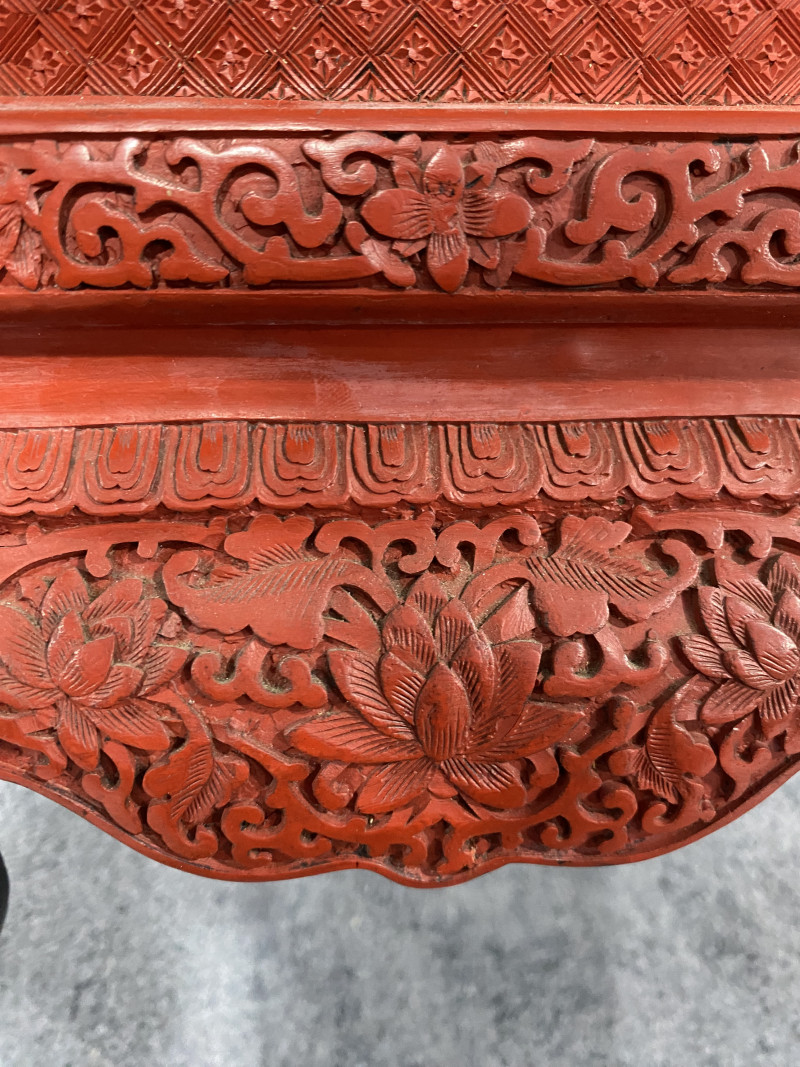 清 剔红山水人物图柜 - 图23